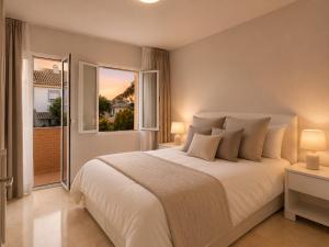 Luxury DelMare Marbella Pool Family Only