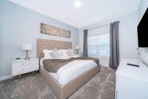 4BR Town House with Pool 4188FA