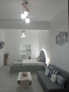 Nikolas Aggelis rooms