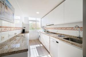 Holidays2Malaga Pedregalejo Terrace 150 mts beach