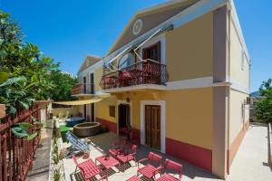 Pinotsi Rooms Village Symi