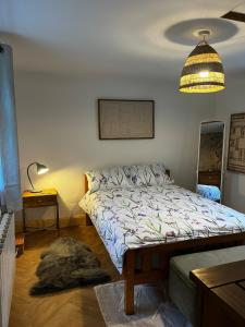 Glassillaun Beach White Cottage