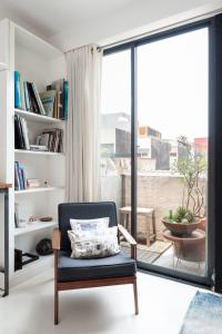 Designers Penthouse with Roof Garden - AC