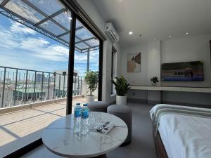 City light Apartment - near West Lake