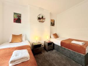 Lovett House - Contractors or Family Holidays