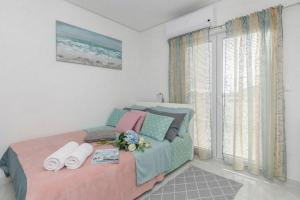 Flora Maris Pool Apartments