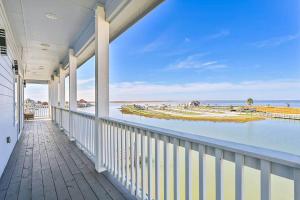 Blissful Blue Oasis- Waterfront in Treasure Island