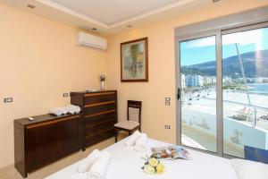Holiday Apartment Central & Sea View - Happy Rentals