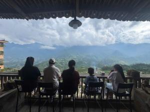 TIME Restaurant & Homestay