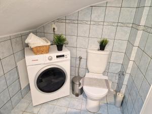 Yiannis apartment