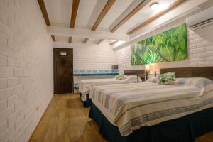 Peñíscola Villa - Beachfront Estate in El Zonte, Surf City - El Salvador