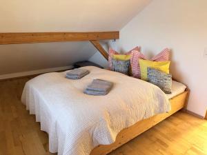 4 Personen, Panorama-Seesicht, Balkon, Gartensitzplatz