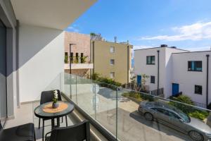 Velaris Apartments