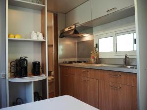 Mobile Home with Private Veranda in Tuscany