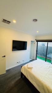 Greenpoint Luxury Residence