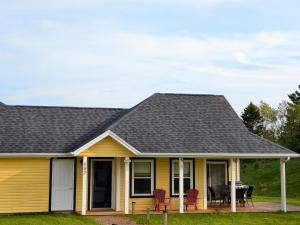 Near Cavendish Beach-2