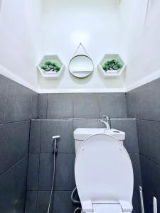 Studio McNiel by Urban Deca Towers Cubao