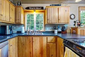 Bethel Peak Escape