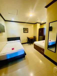 Executive Travellers Pension House