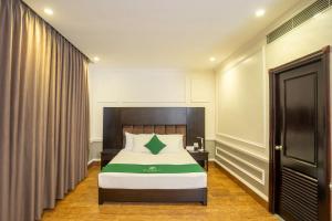 MAY PLAZA HOTEL