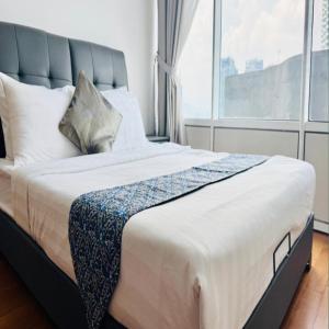 DMK sky suites Apartment