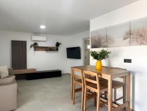 Apartamento con piscina privada Barbacoa y jardin en plena Naturaleza