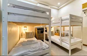 Brand New 7Bedroom Pool Villa Sandy