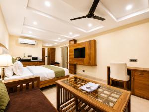 The Moksh DA Hotel A Premium Property Near Jaypee Hotel