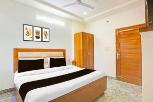 Hotel O by OYO Sector 45 Formerly Manyavar