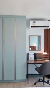 Fresh and Trendy 1BR with Fast WIFI in Uptown Central BGC