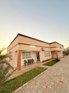 Hippo Tan Apartments