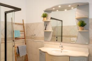 Villa Naranja by Moraira Holiday Homes