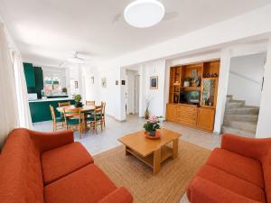 Lemon Tree Residence - walk to Kapparis Beach