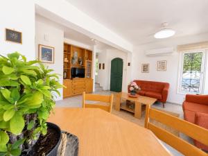 Lemon Tree Residence - walk to Kapparis Beach