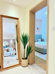Crest View Apartment