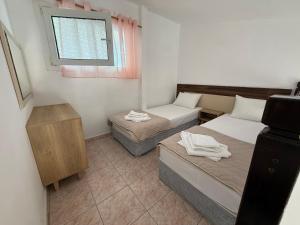 Ellas Hotel