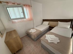 Ellas Hotel