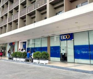 Condo Sharing with balcony at Shore Residence in Pasay Manila near MOA and Manila Airport