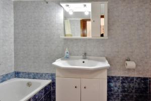 ARTJANs SEA VIEW ROOMS