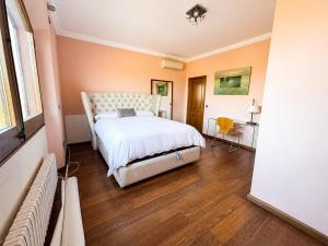 Luxury Villa in Girona with Indoor Pool & Garden Base for Costa Brava, France and Barcelona