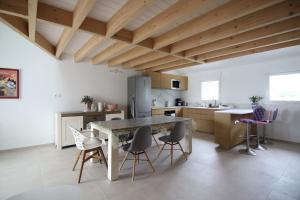 Magnifique 90m2 Neuf 2-6 pers à 700m plage Porteau