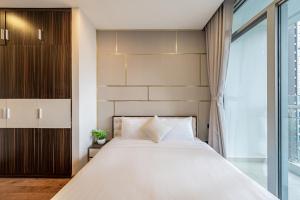 The Signature Landmark Apartment - Premium City View