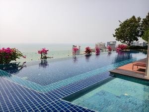 1br Central Pattaya close to T21 and Pattaya beach Centric Sea Condo
