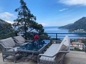 Luxury Sea View Apartment 1 Bedroom Pool Parking