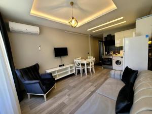 Levent Apart