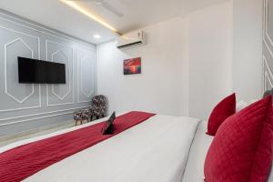Sunset view Villa I Luxury 5 BHK Villa with pool in Nathdwara I 966o9o1oo6 2km from temple only By SK