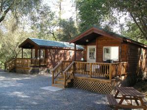 Accommodation in Lotus