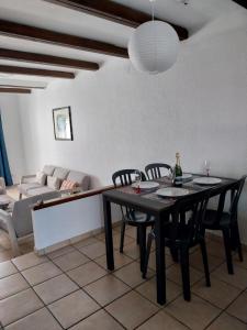 Maison au bord de leau