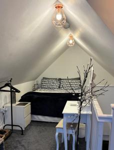 The Hideaway-Sharples-Bolton