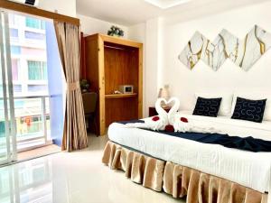 Good Night House Patong